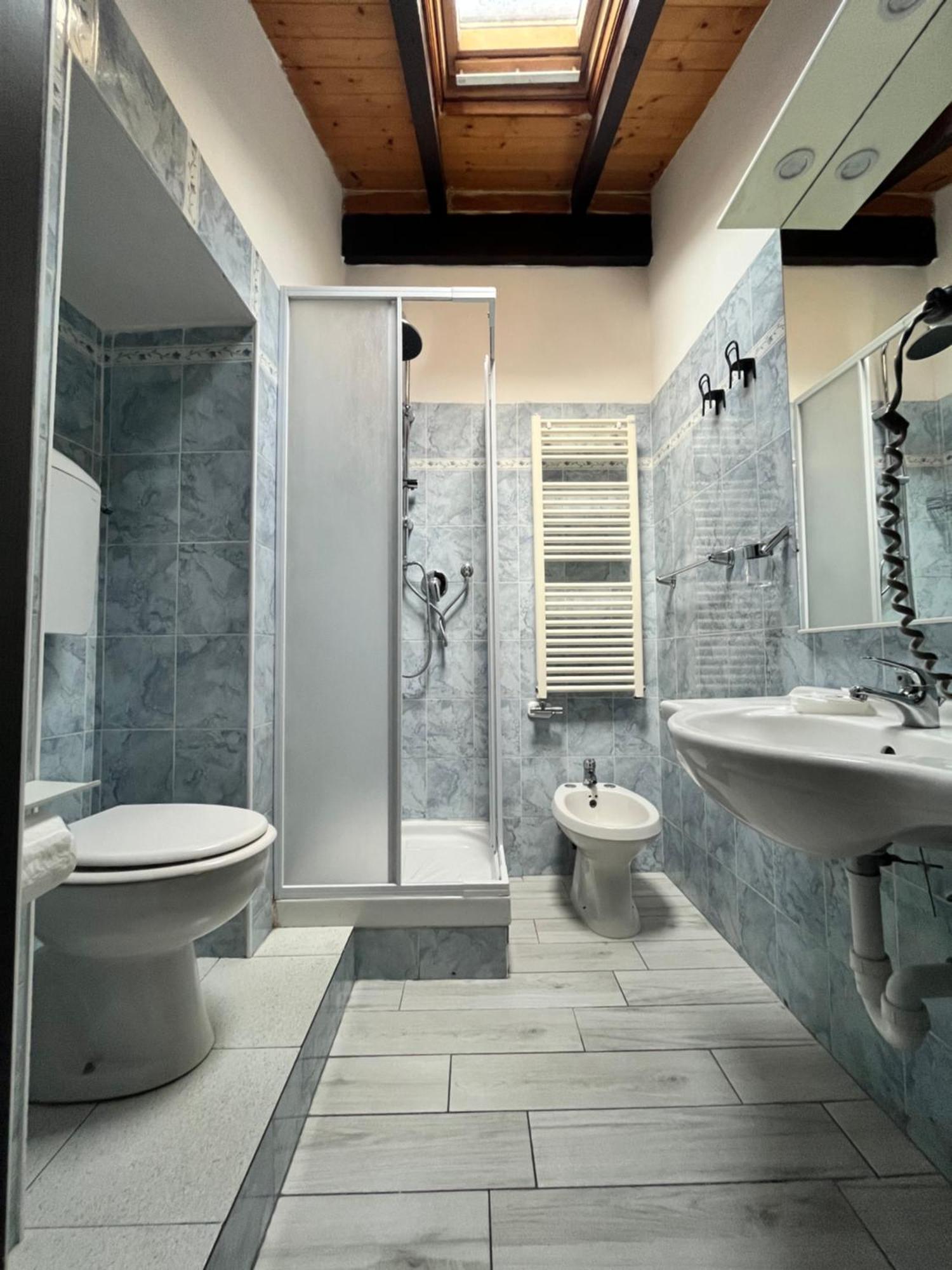 Hotel Alla Fontanella Alassio Phòng bức ảnh